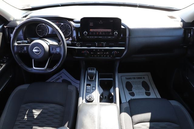 2022 Nissan Pathfinder SV 4WD