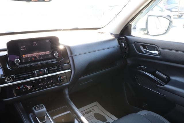 2022 Nissan Pathfinder SV 4WD