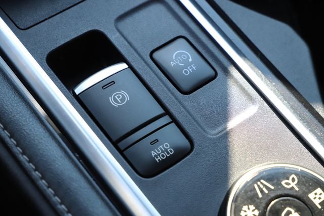 2022 Nissan Pathfinder SV 4WD