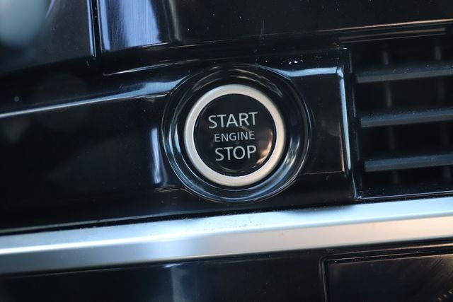 2022 Nissan Pathfinder SV 4WD