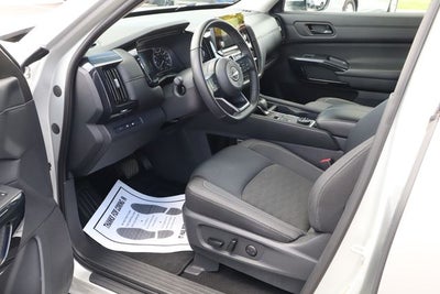 2025 Nissan Pathfinder SV 4WD