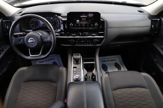2025 Nissan Pathfinder SV 4WD