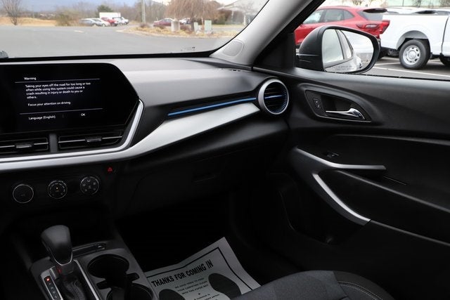 2025 Chevrolet Trax FWD LS