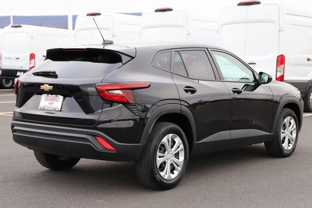 2025 Chevrolet Trax FWD LS