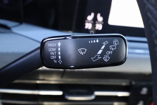 2023 Volkswagen Golf GTI 2.0T Autobahn