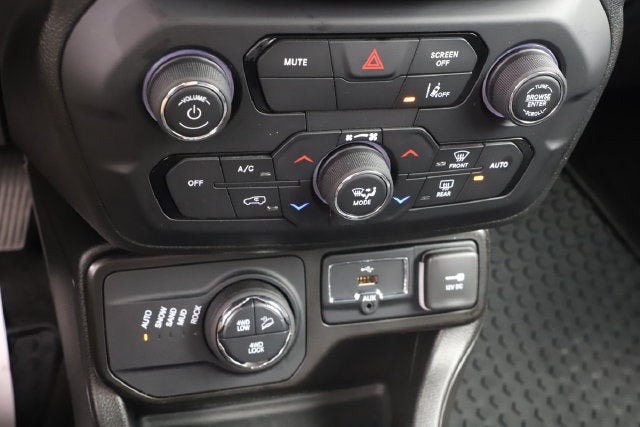 2023 Jeep Renegade Trailhawk 4x4